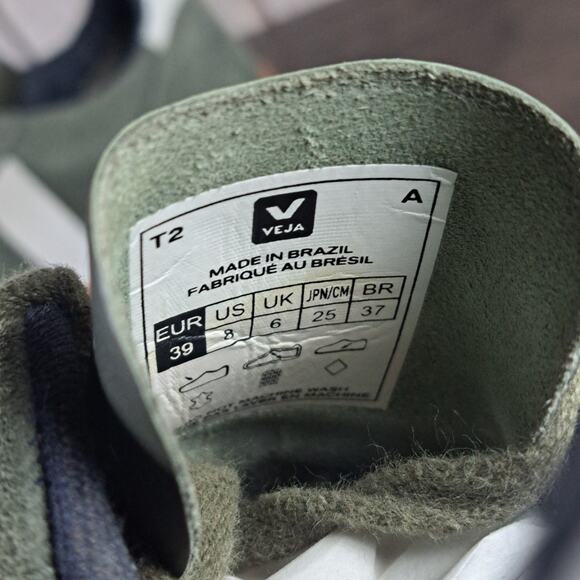 Veja V-10 Suede Army Green Gum Sneaker Women's Sz 8 (GUC) - Picture 9 of 9